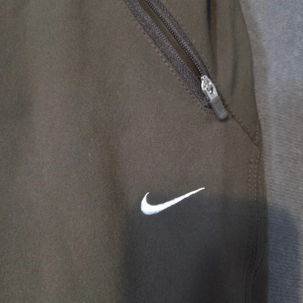 Nike Hiking Pants Womens XL Olive Green Fit Dry Belted Outdoor Trousers